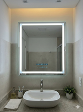 Espelho Quadrado com LED, Audio Bluetooth e Display Inteligente